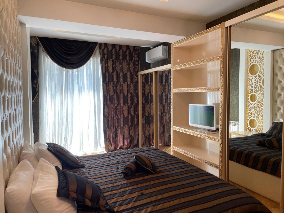 Park Azure Louvre Apartment Баку Екстериор снимка