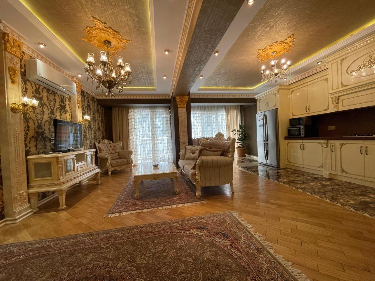 Park Azure Louvre Apartment Баку Екстериор снимка