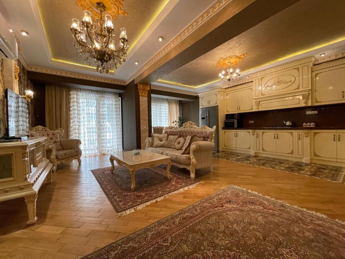 Park Azure Louvre Apartment Баку Екстериор снимка