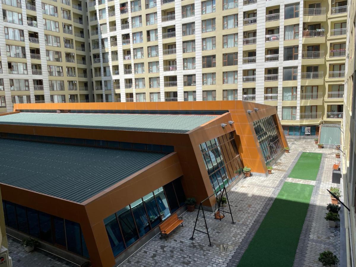 Park Azure Louvre Apartment Баку Екстериор снимка
