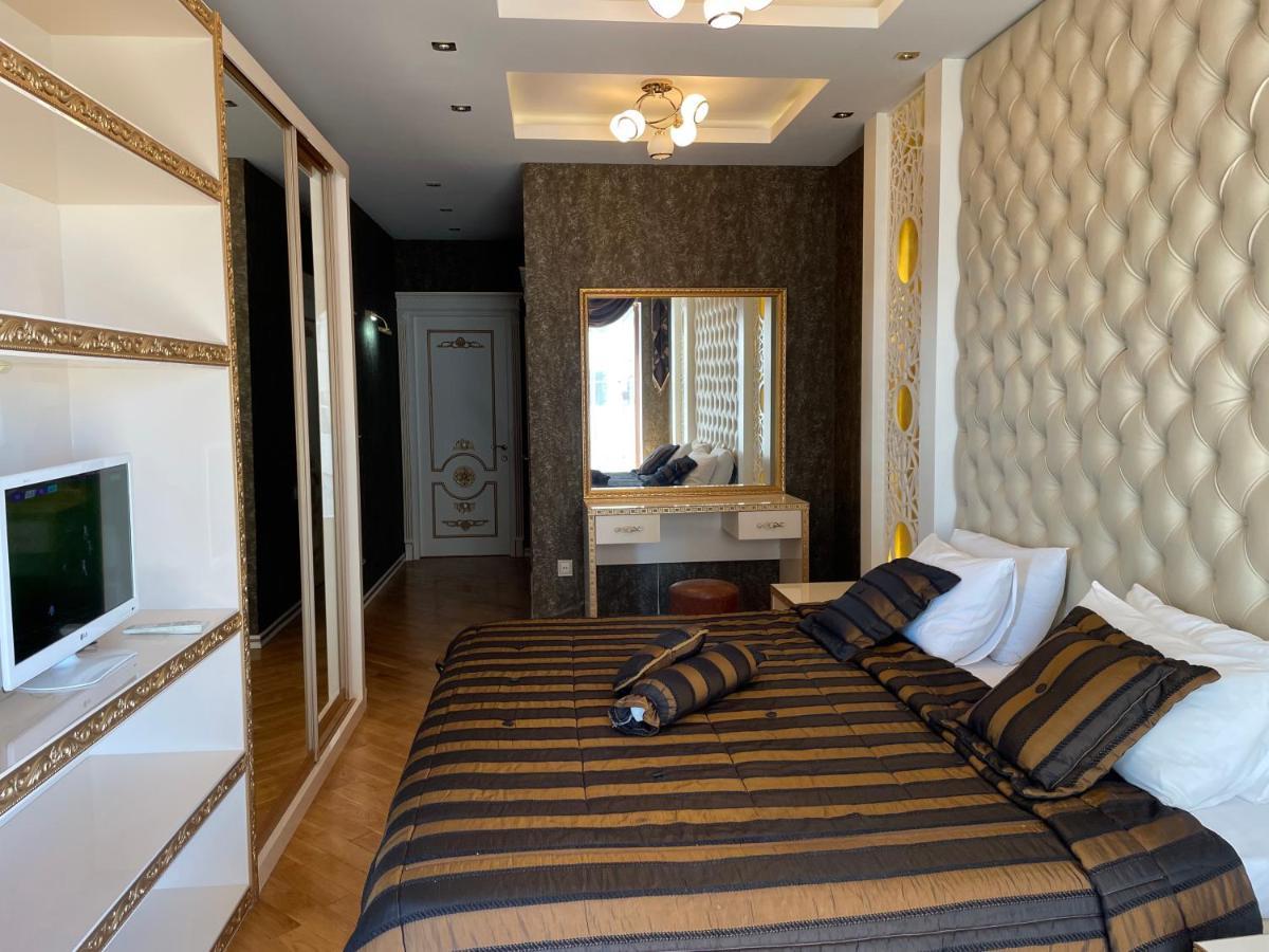 Park Azure Louvre Apartment Баку Екстериор снимка
